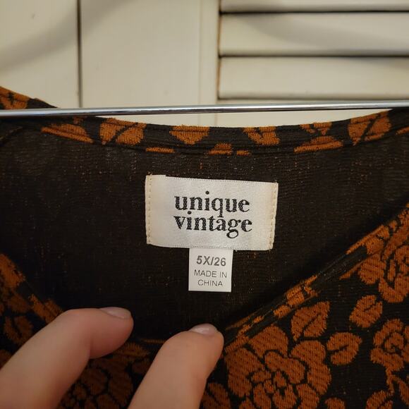 Unique Vintage 5X Floral Bell Sleeve Stretch Circle Skirt Dress Plus Size - Picture 4 of 5